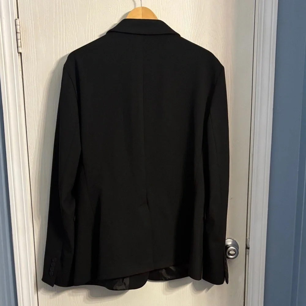 JF J.Ferrar Men's Sleek Black Blazer